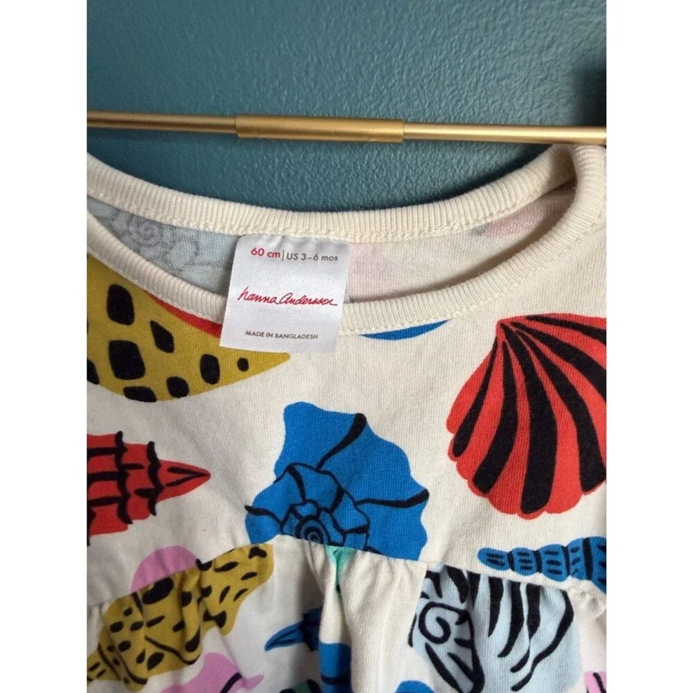 Hanna Andersson Cream Shell-Print Short Sleeve Top with Multicolor Shells